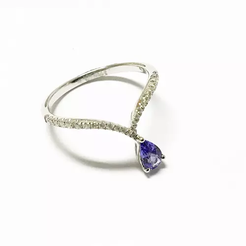 ANEL DE TANZANITA E DIAMANTES