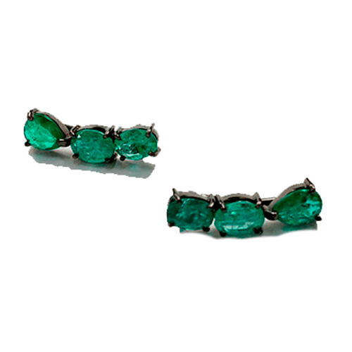 EAR CUFF COM ESMERALDAS E RODIO NEGRO