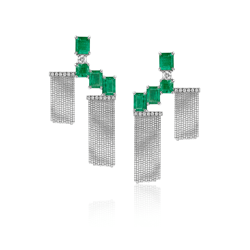 BRINCO SYNC - ESMERALDAS E DIAMANTES COM FRANJAS EM OURO BRANCO