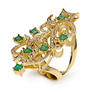 ANEL RECIFE DE CORAIS EM OURO AMARELO 18K, COM DIAMANTES E ESMERALDAS.