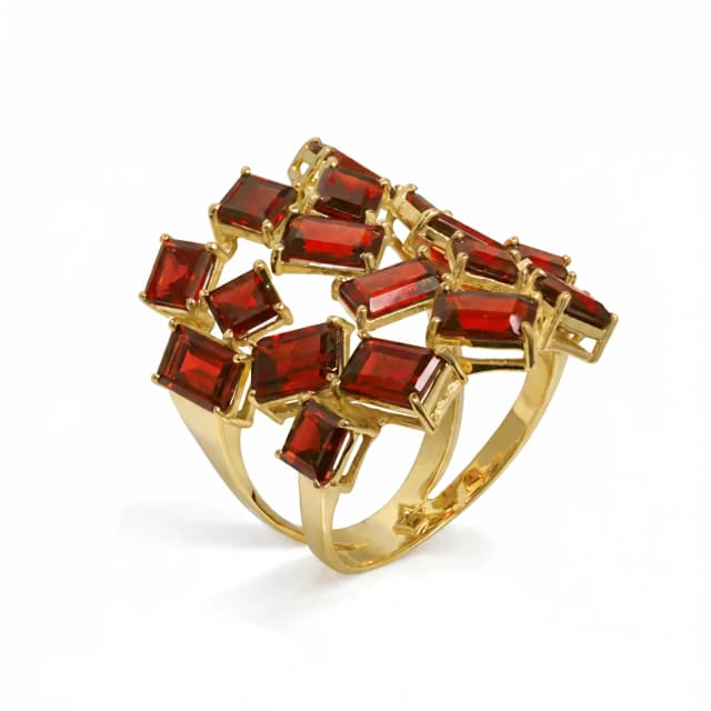 Anel Sensazione de Granada em Ouro Amarelo 18K