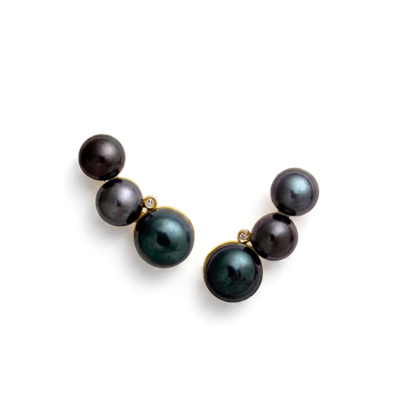 Ear Cuff Pérolas Energia Negras e Diamante