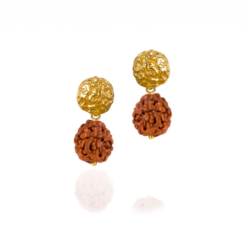 Brinco Semente Rudraksha em Ouro Amarelo em Ouro 18K e Rudraksha Natural
