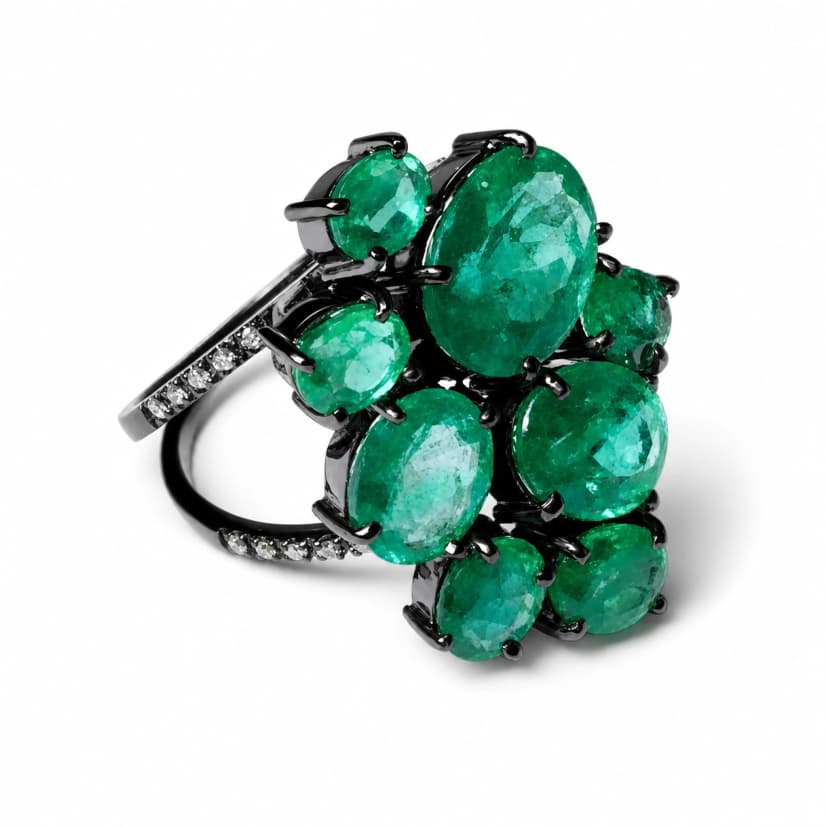 Anel Organic em Rodio Negro com Esmeraldas Br e Diamantes