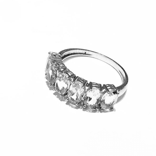 Meia Aliança Rainbow Ouro Branco - Cristal Oval