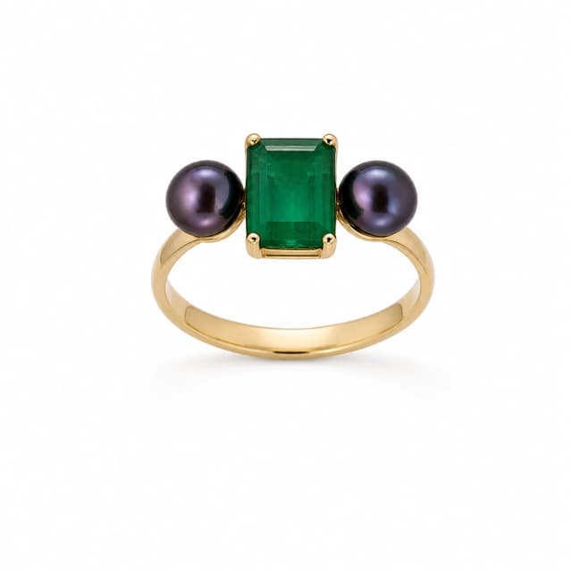 Anel Ouro Amarelo 18K com Esmeralda Retangungar e Pérolas Negras